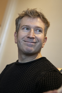 Portrait of Andrew&nbsp;Hoskins